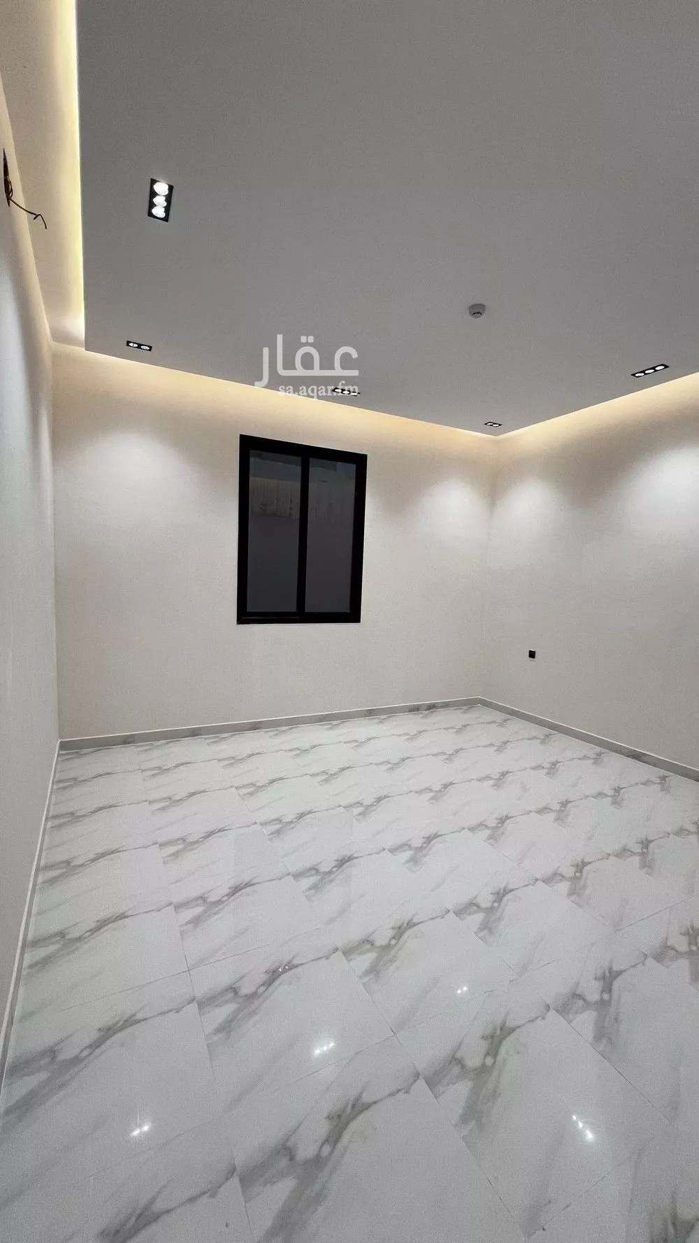 شقة 3 غرف في الزهرة 4