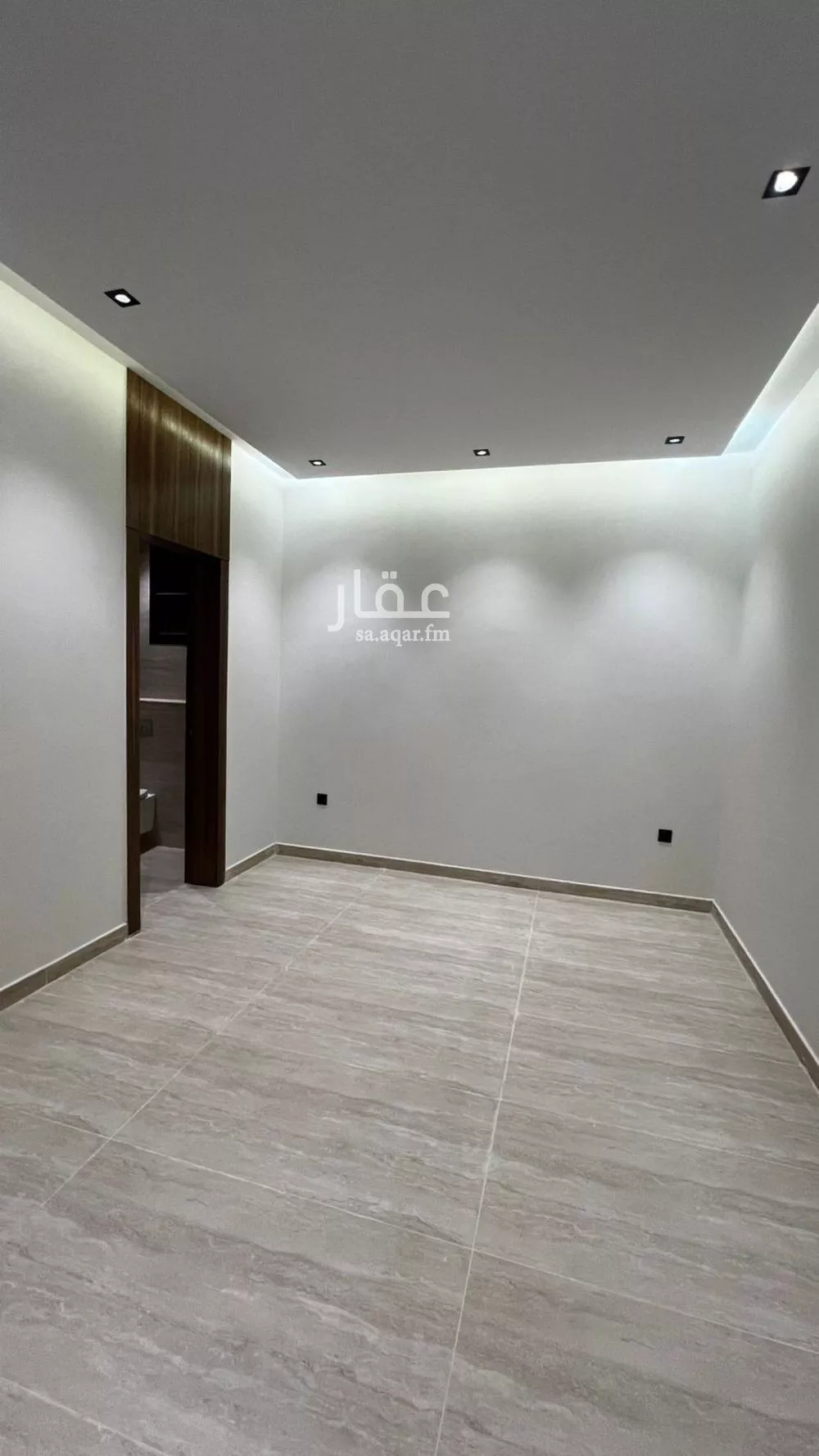 4 bedroom floor in Al Hazm 5