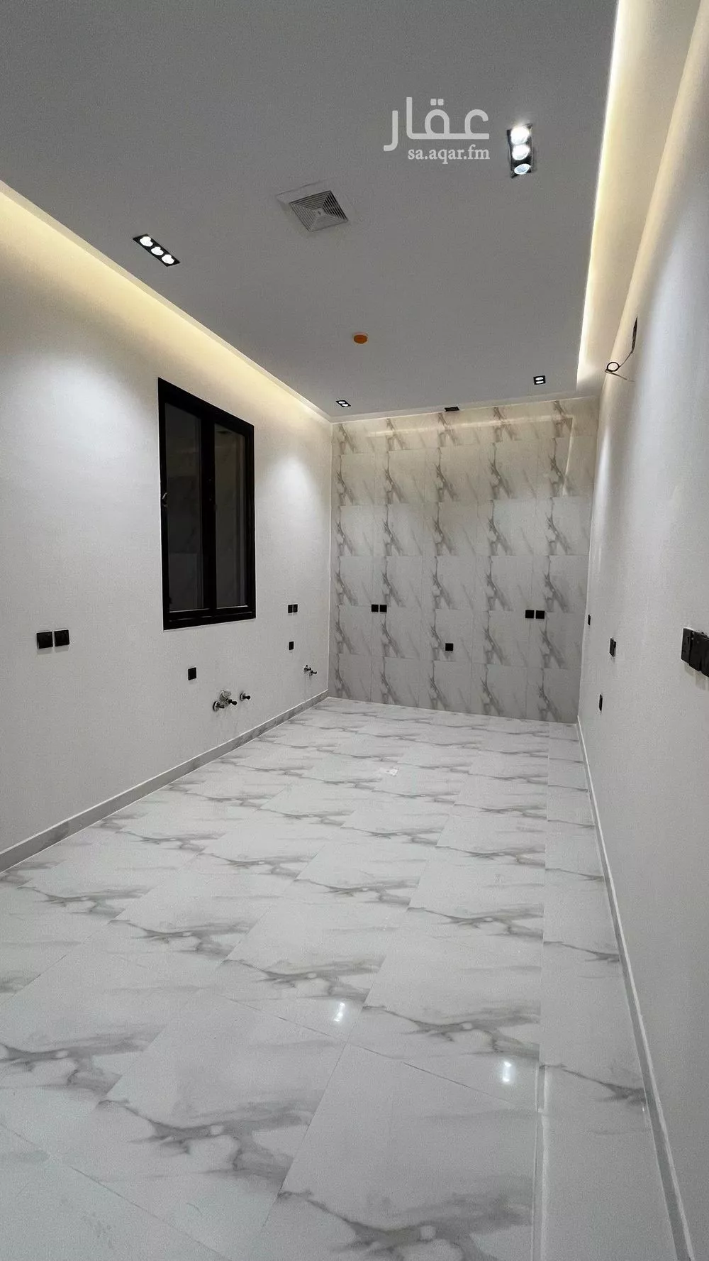 شقة 3 غرف في الزهرة 4