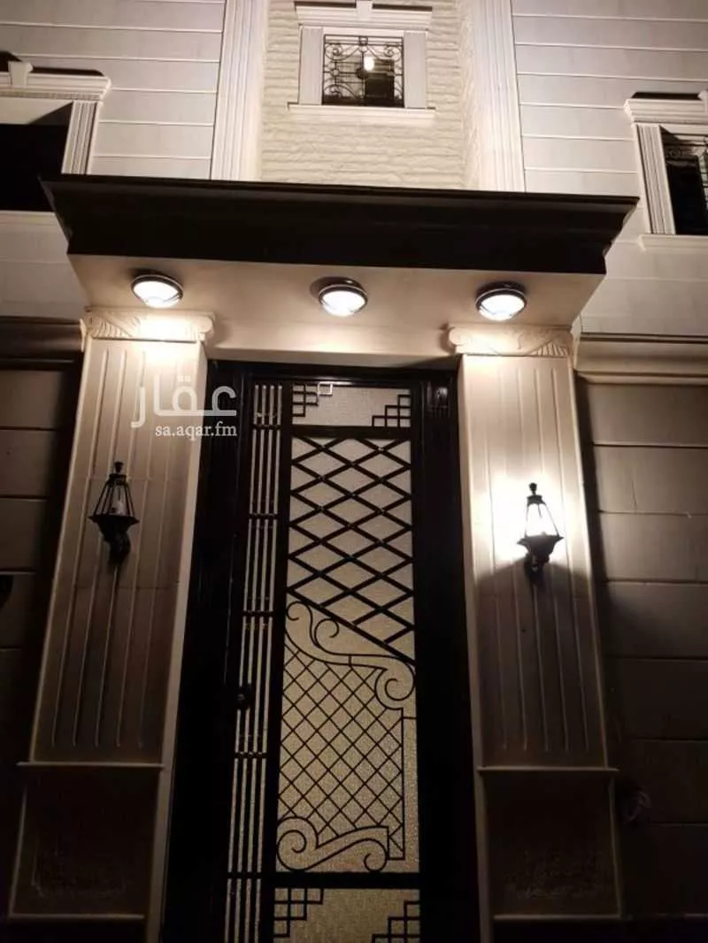 5 bedroom apartment in Al Hamdaniyah 1