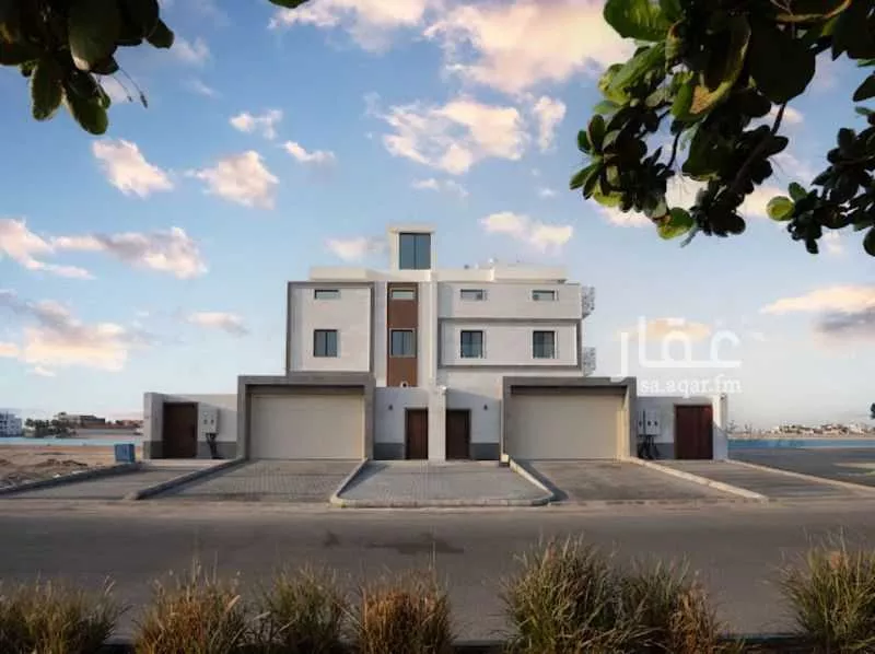 فيلا 8 غرف في الزمرد 3