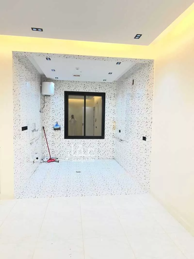 3 bedroom apartment in Okaz, Riyadh 7