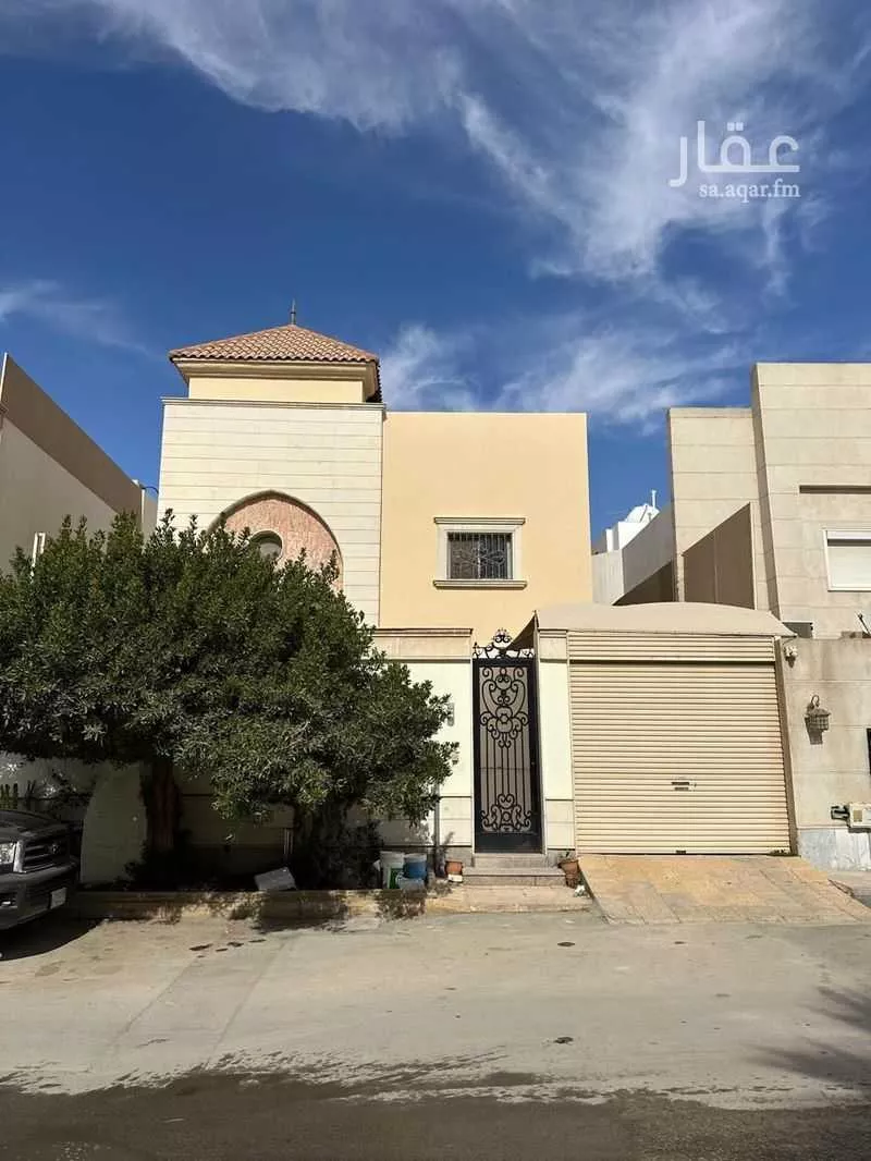 5 bedroom villa in Al Yasmin 3