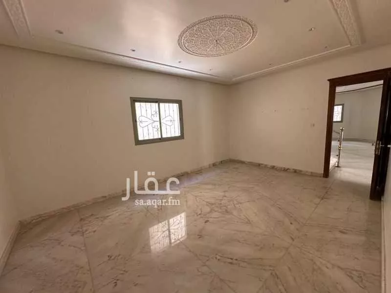 5 bedroom villa in Al Yasmin 1