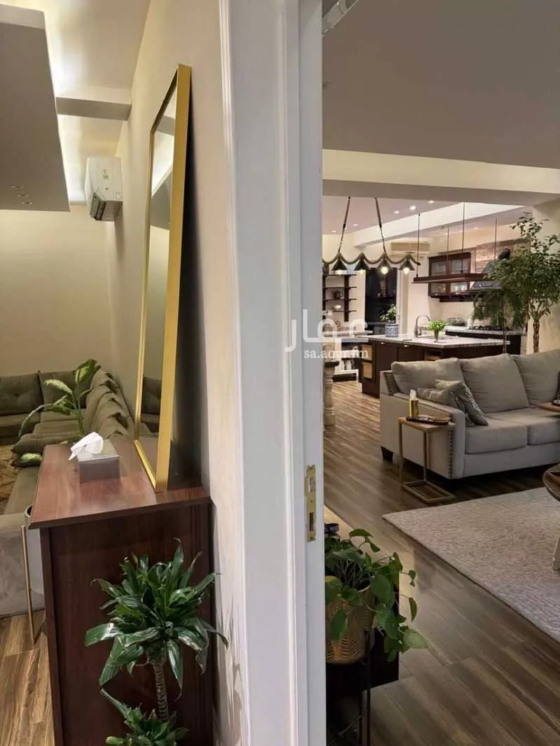 8 bedroom villa in Al Yarmouk 5
