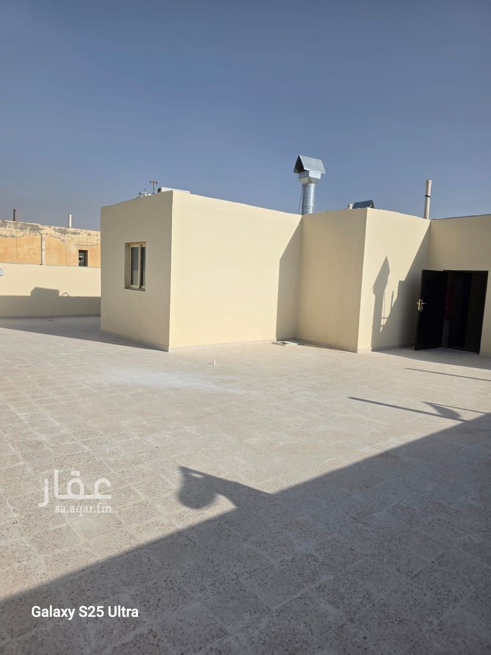 عقار 27 غرف في الرياض 24
