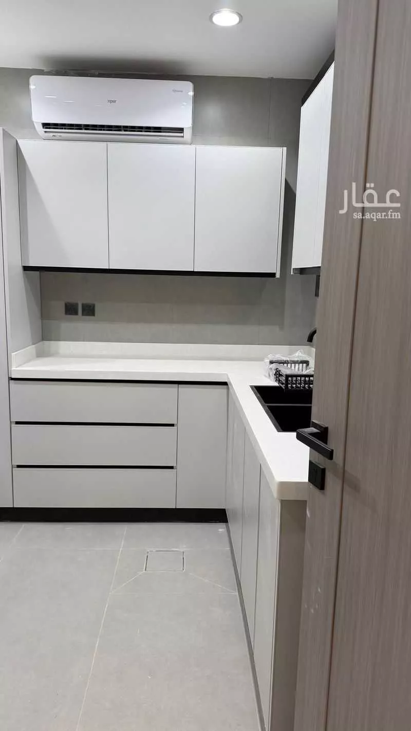 4 bedroom apartment in Al Izdihar, Riyadh 16
