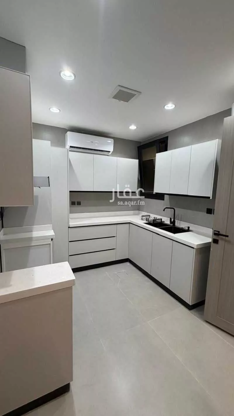 4 bedroom apartment in Al Izdihar, Riyadh 14