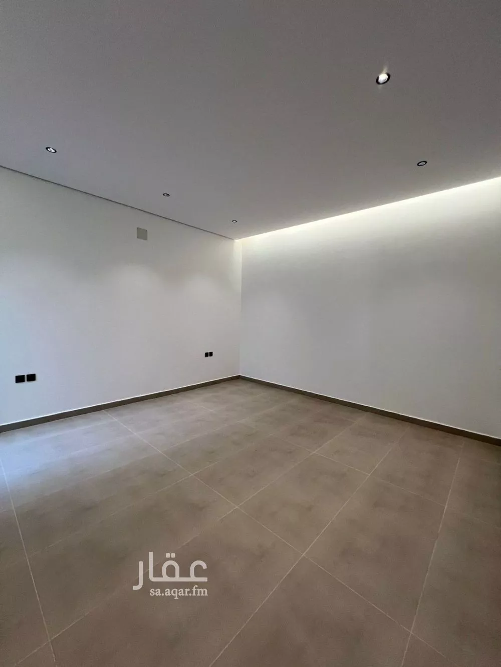 شقة 4 غرف في الحزم 4