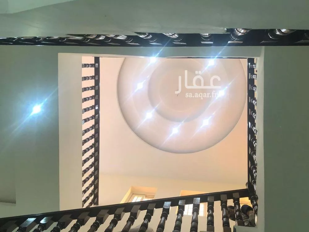 فيلا 5 غرف في الصوارى 3