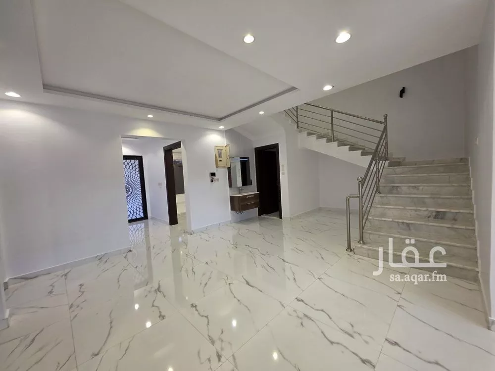 6 bedroom villa in Az Zomorod, Jeddah 4