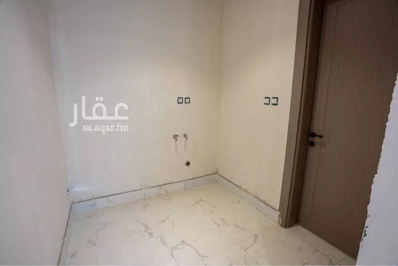 7 bedroom villa in Dahiat King Fahd 5
