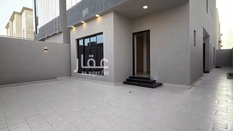 فيلا 7 غرف في ضاحية الملك فهد 2