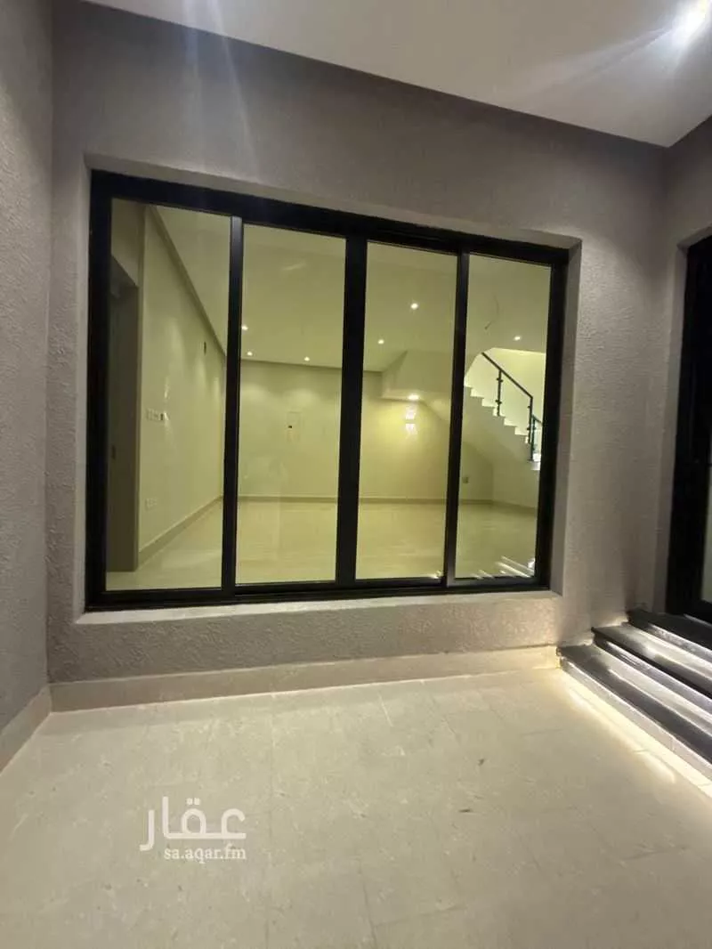 فيلا 7 غرف في ضاحية الملك فهد 3