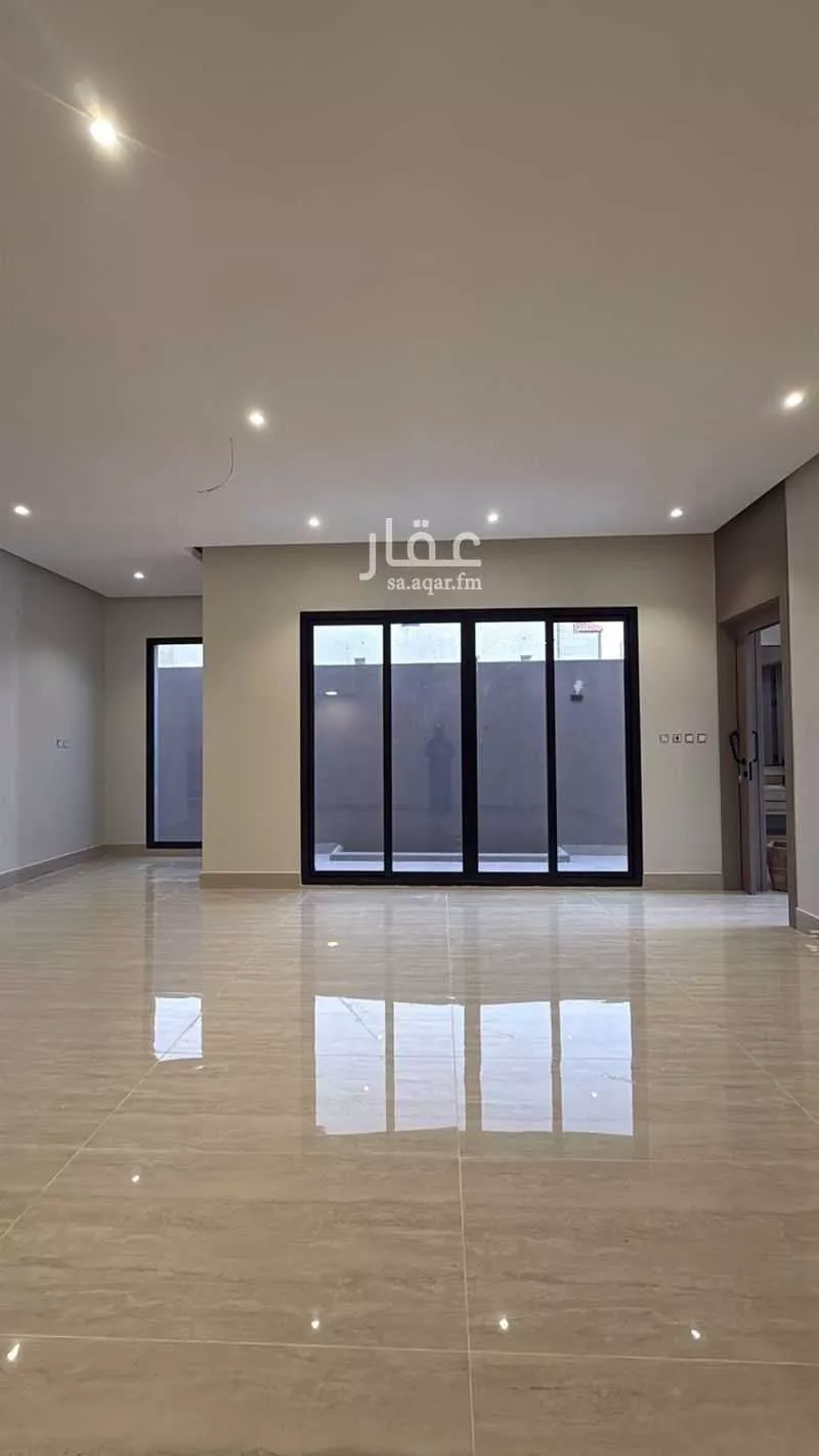 8 bedroom villa in Dahiat King Fahd 5