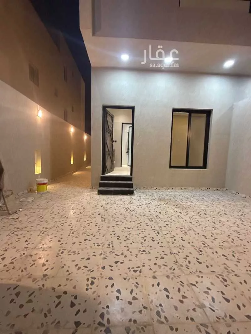 شقة 5 غرف في ضاحية الملك فهد 2