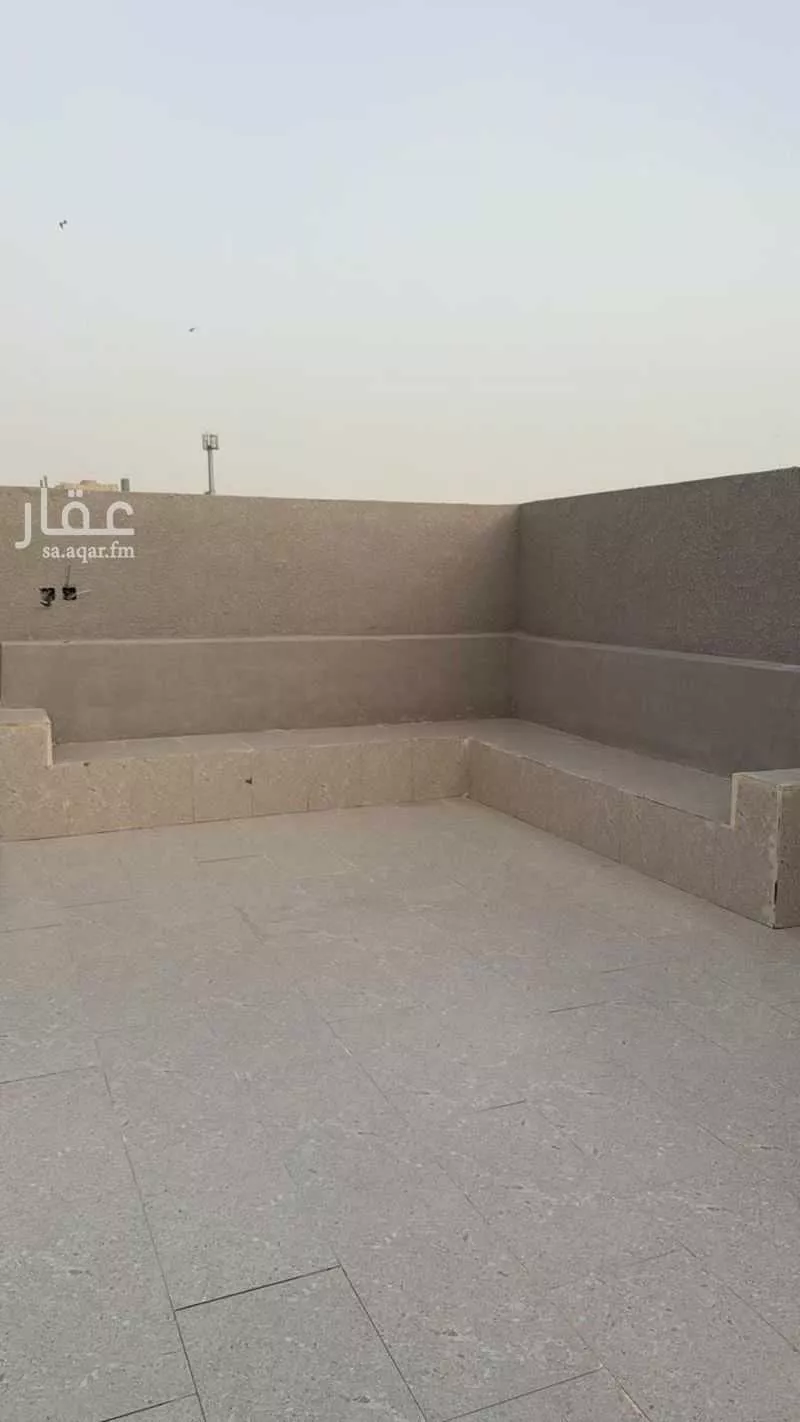 فيلا 7 غرف في ضاحية الملك فهد 5