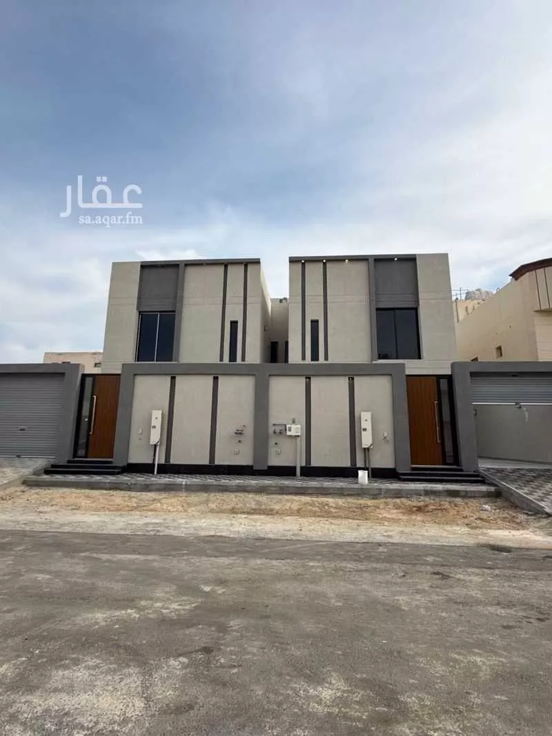 فيلا 7 غرف في ضاحية الملك فهد 1