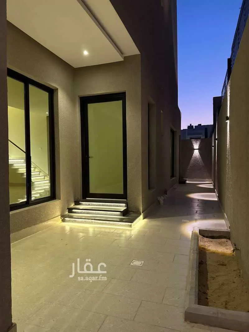 فيلا 7 غرف في ضاحية الملك فهد 2
