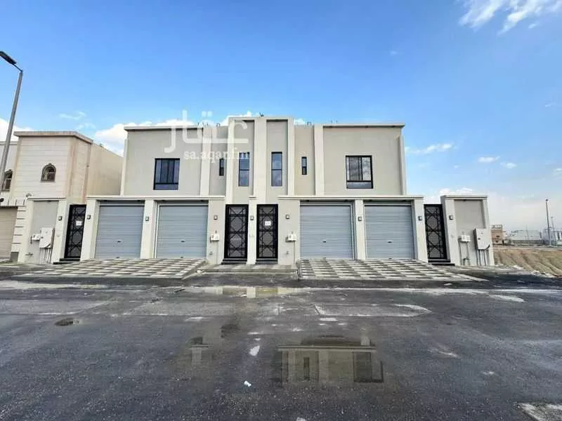 شقة 5 غرف في ضاحية الملك فهد 1