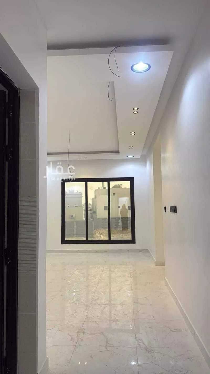 فيلا 7 غرف في ضاحية الملك فهد 3