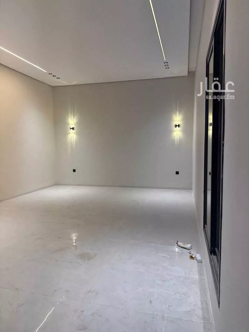 شقة 5 غرف في ضاحية الملك فهد 4