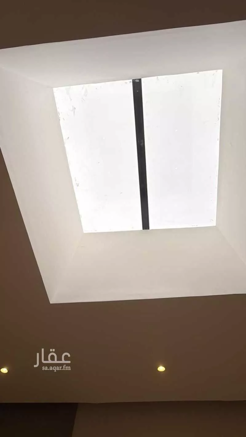 8 bedroom villa in Dahiat King Fahd 4