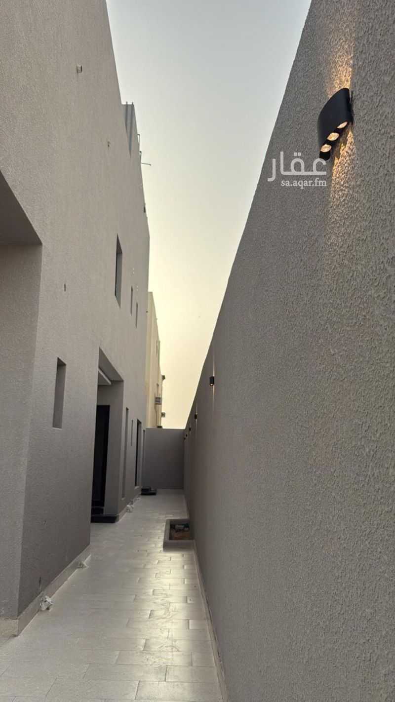 8 bedroom villa in Al Maseef, Eastern Province 5