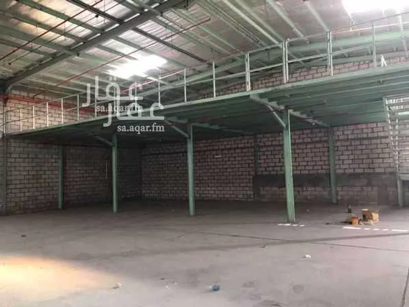 4250 sqm warehouse in Al Sulay 4