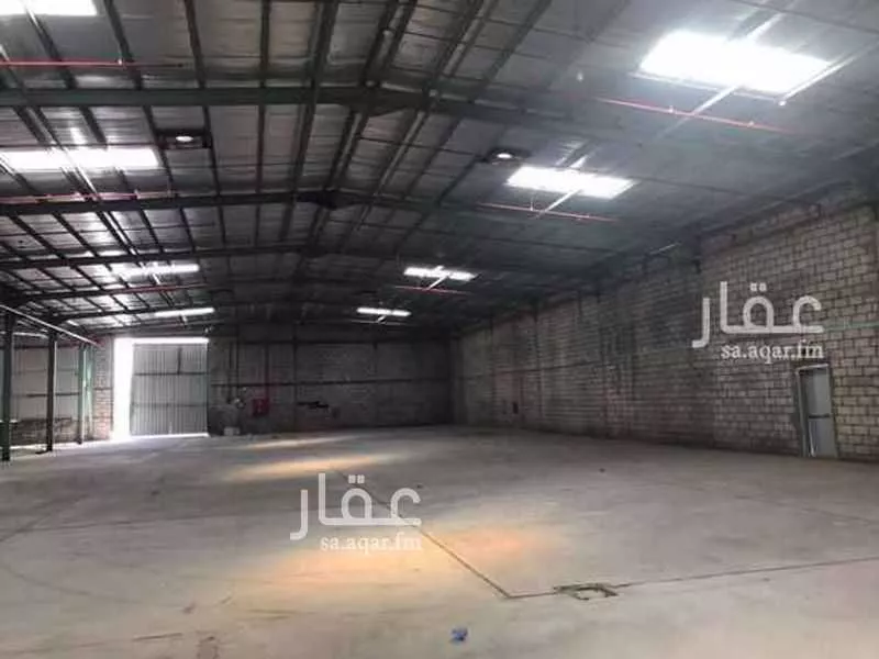 4250 sqm warehouse in Al Sulay 5