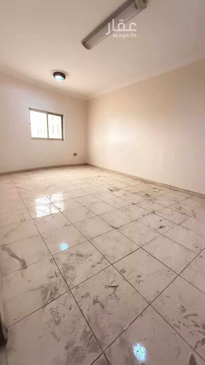 شقة 7 غرف في الحمرا 4