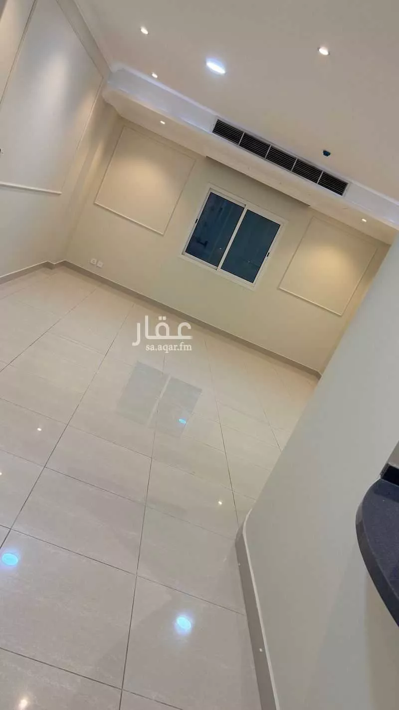 شقة 4 غرف في الحمرا 2