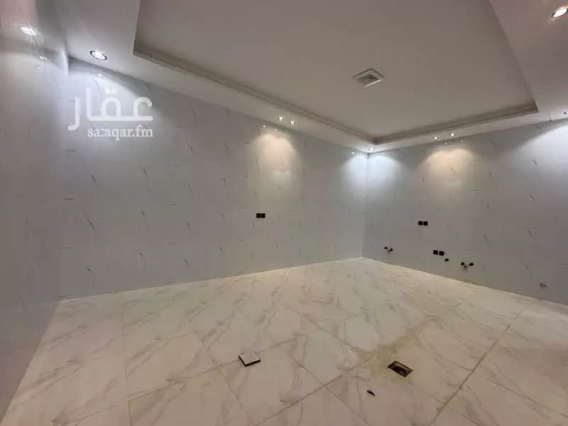 فيلا 7 غرف في طيبة 1