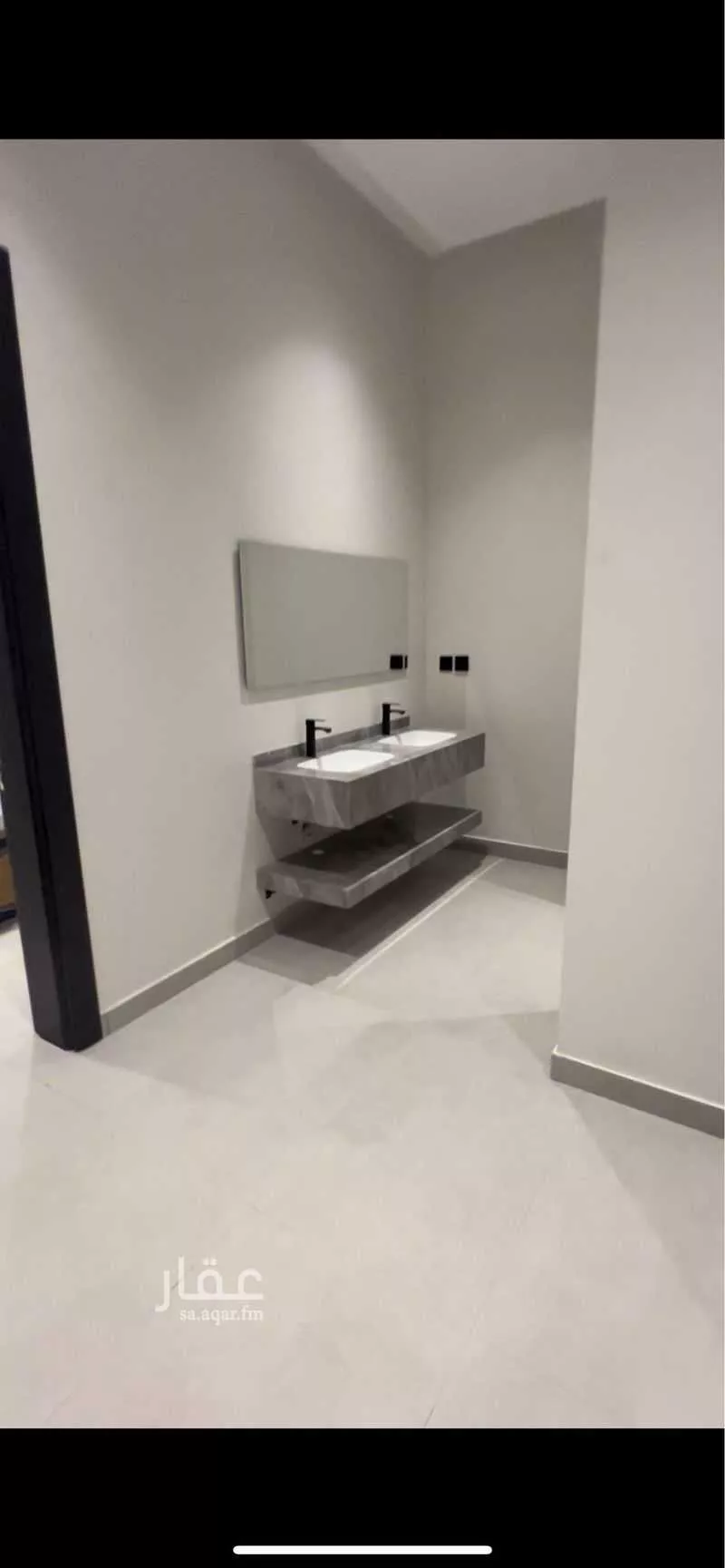 فيلا 10 غرف في الشرق 5