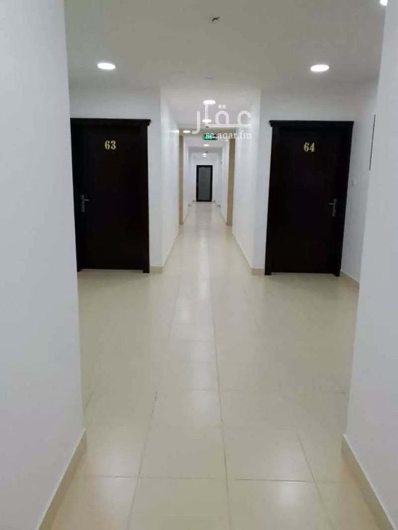 عمارة 2400 م² في الفرسان 1