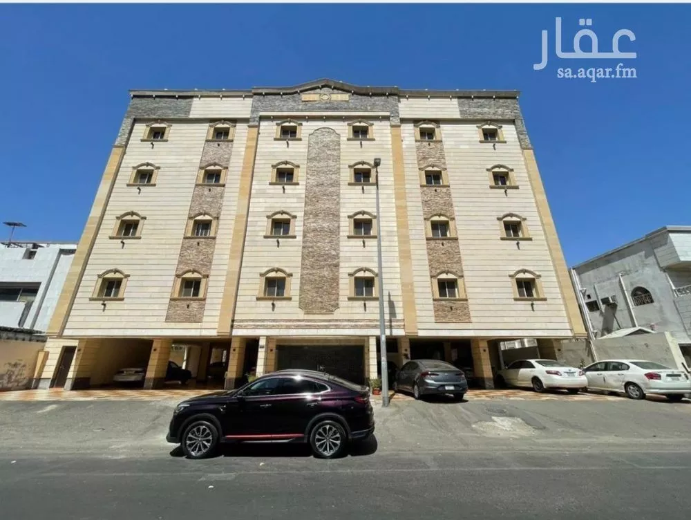 شقة 5 غرف في الصفا