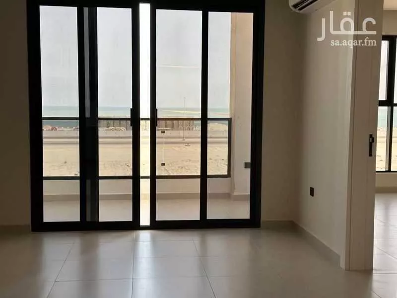 شقة 3 غرف في البحر 1