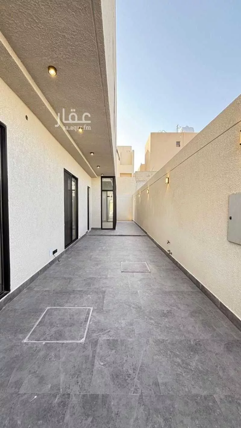 6 bedroom duplex in Al Mahdiyyah 3