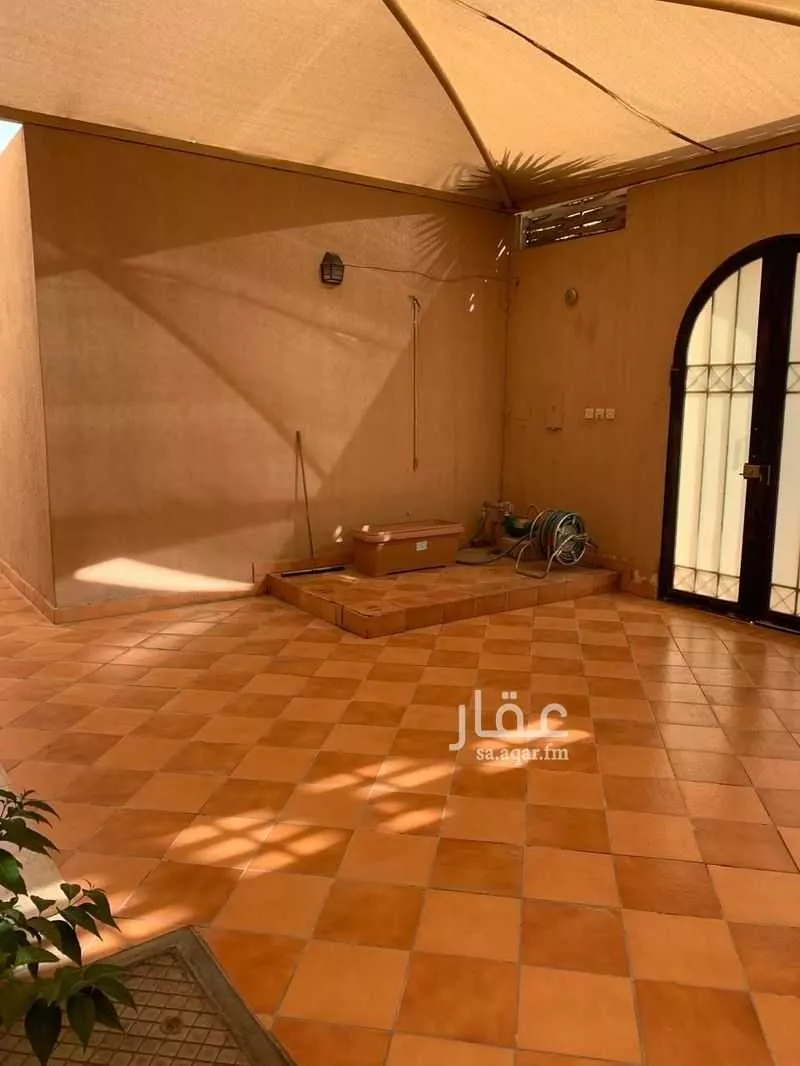 فيلا 5 غرف في المونسية 3