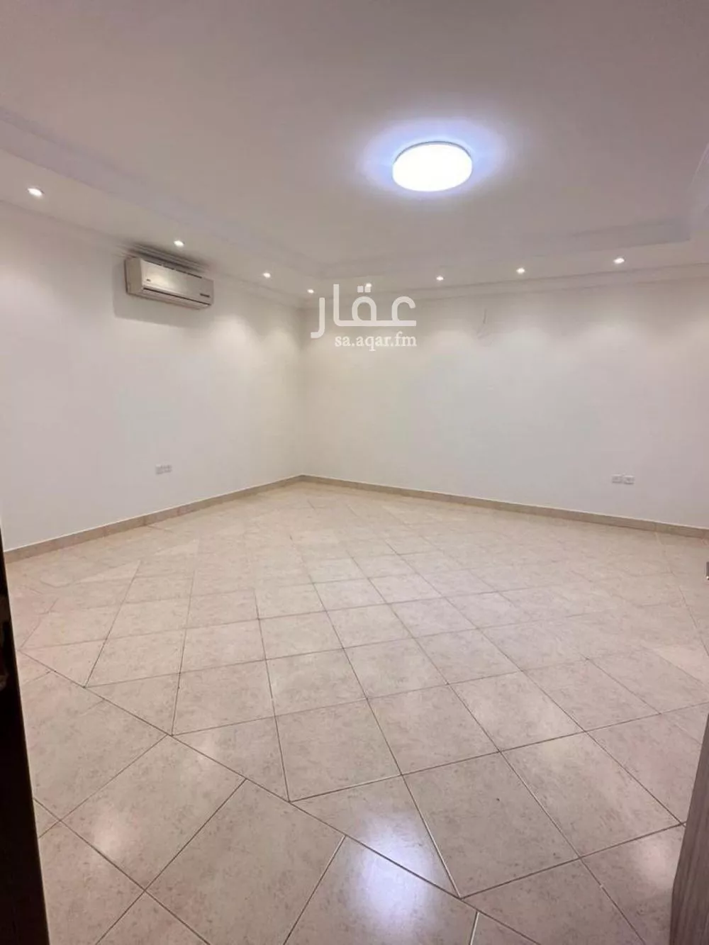 4 bedroom apartment in Al Yasmin 3