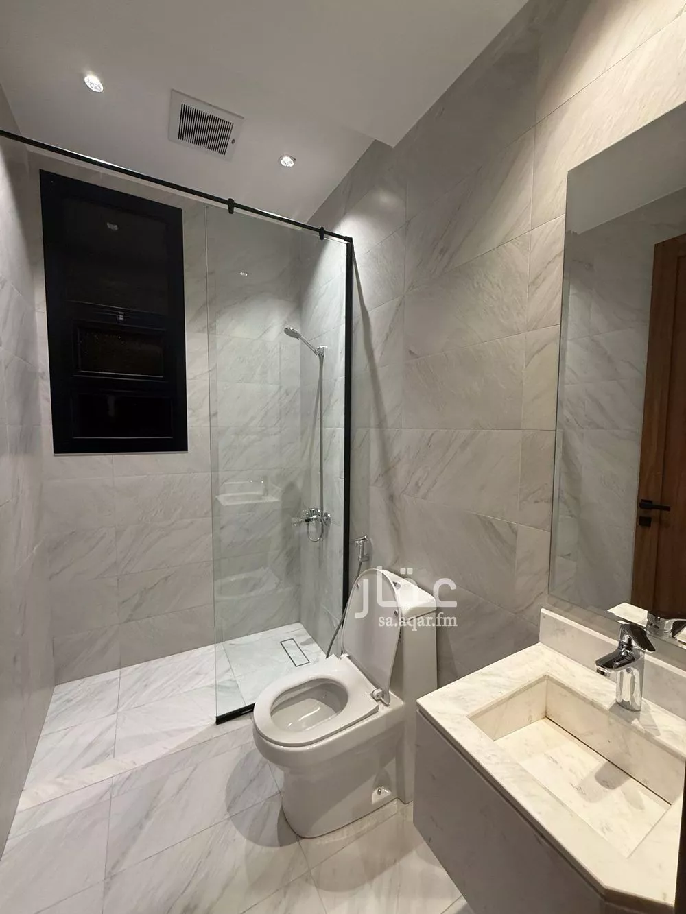 شقة 3 غرف في العارض 4