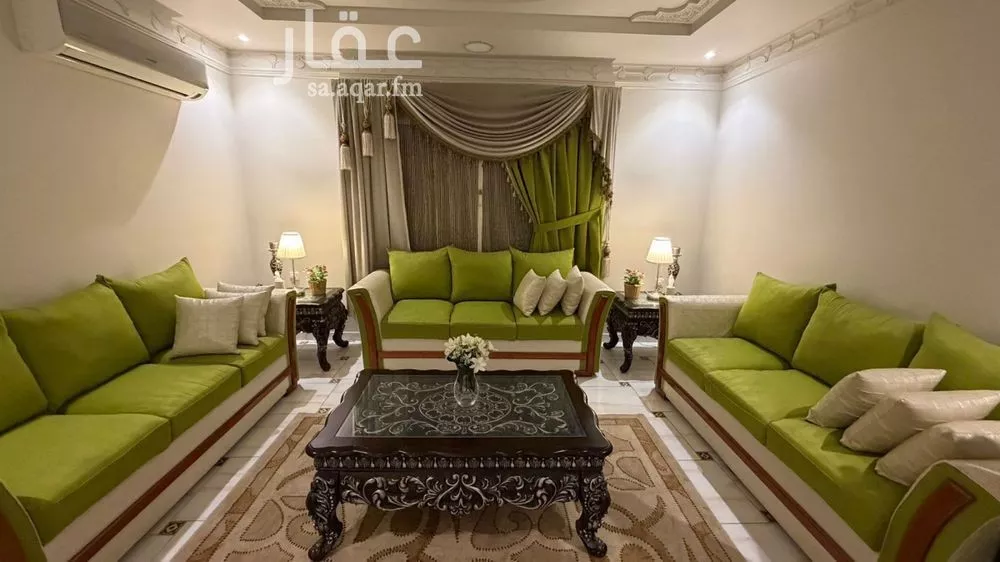 6 bedroom villa in Ishbiliyah 4