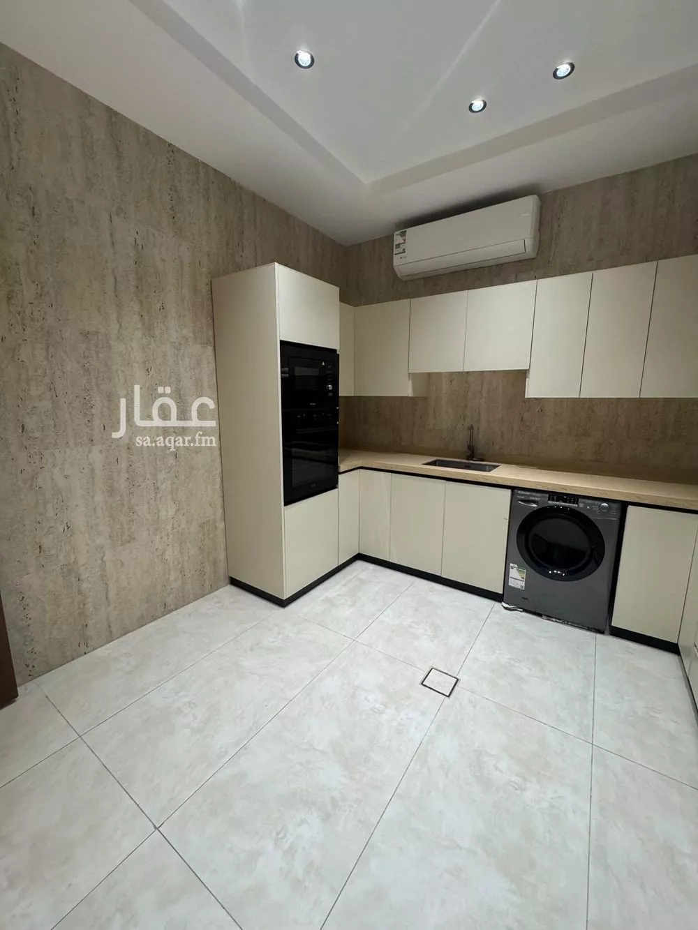 3 bedroom apartment in Hajar, Eastern Province 12
