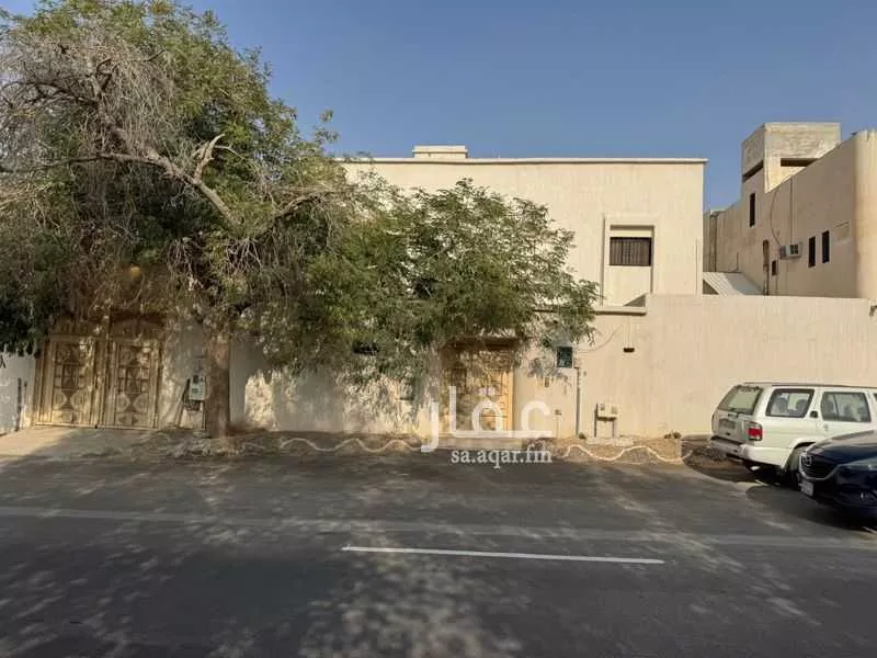 فيلا 8 غرف في الفيحاء 4