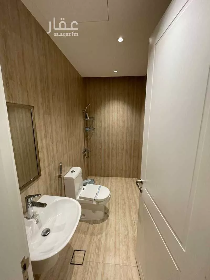 شقة 3 غرف في الملقا 4