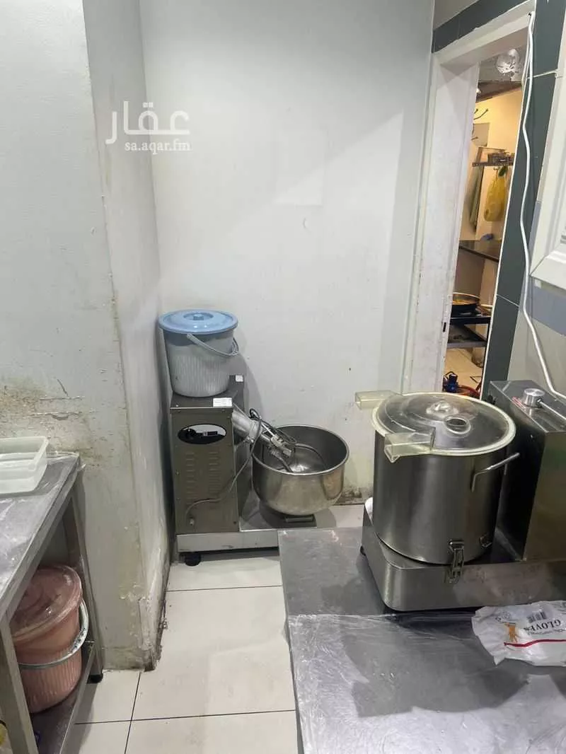 shop in Manfuhah, Riyadh 6