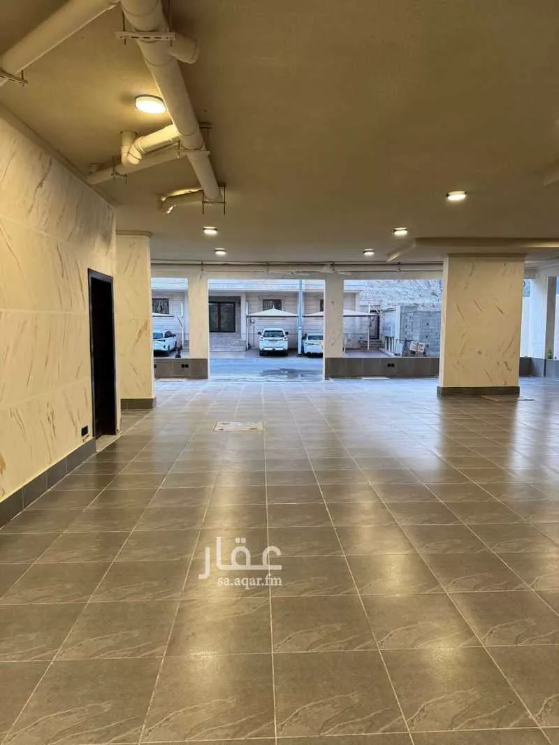 عمارة 681 م² في البحيرات 5