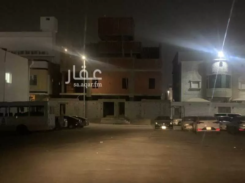 13 bedroom building in Al Ajawid, Jeddah 8