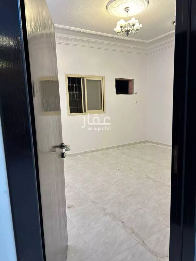 شقة 3 غرف في الرمال 5