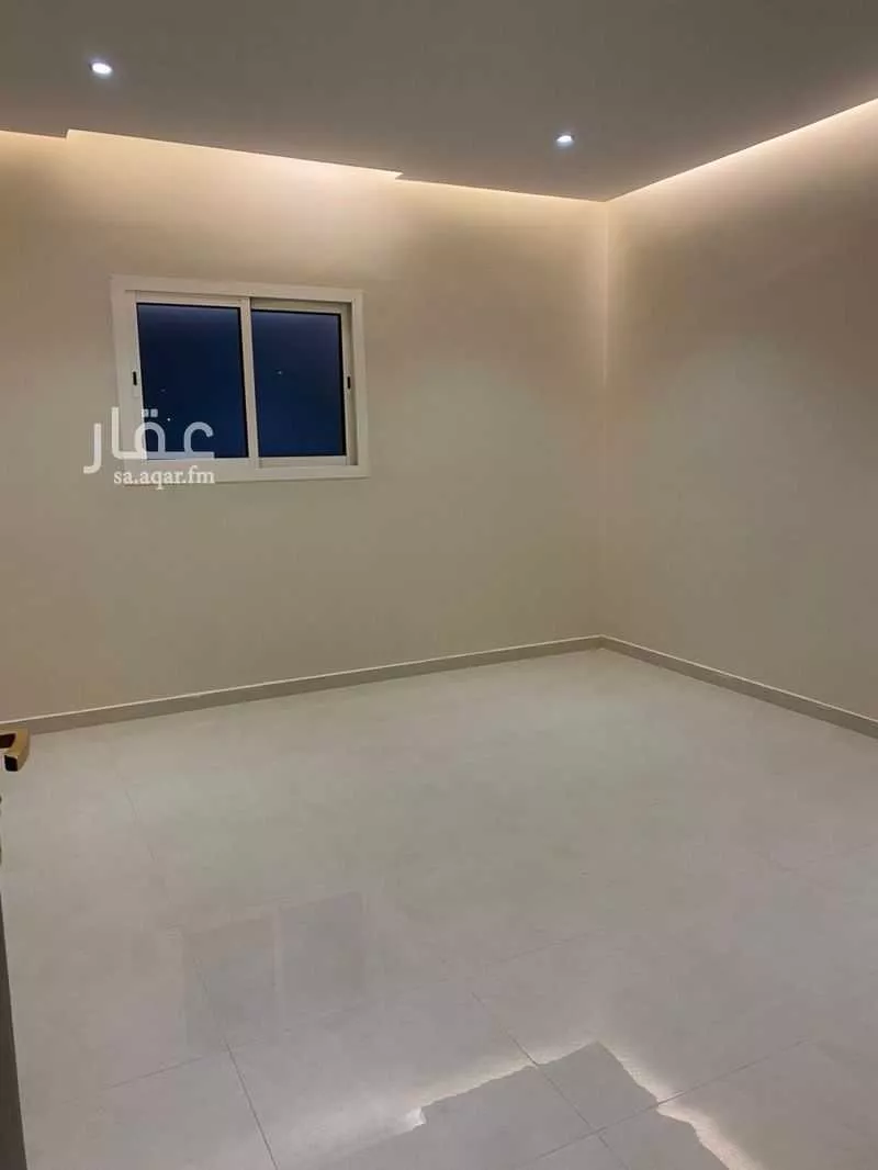 شقة 4 غرف في النخيل 2